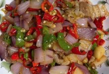 色香味俱全的洋蔥炒肉-哎呀美食館